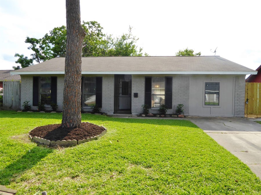 Property photo for 12902 Southspring Drive, Houston, TX