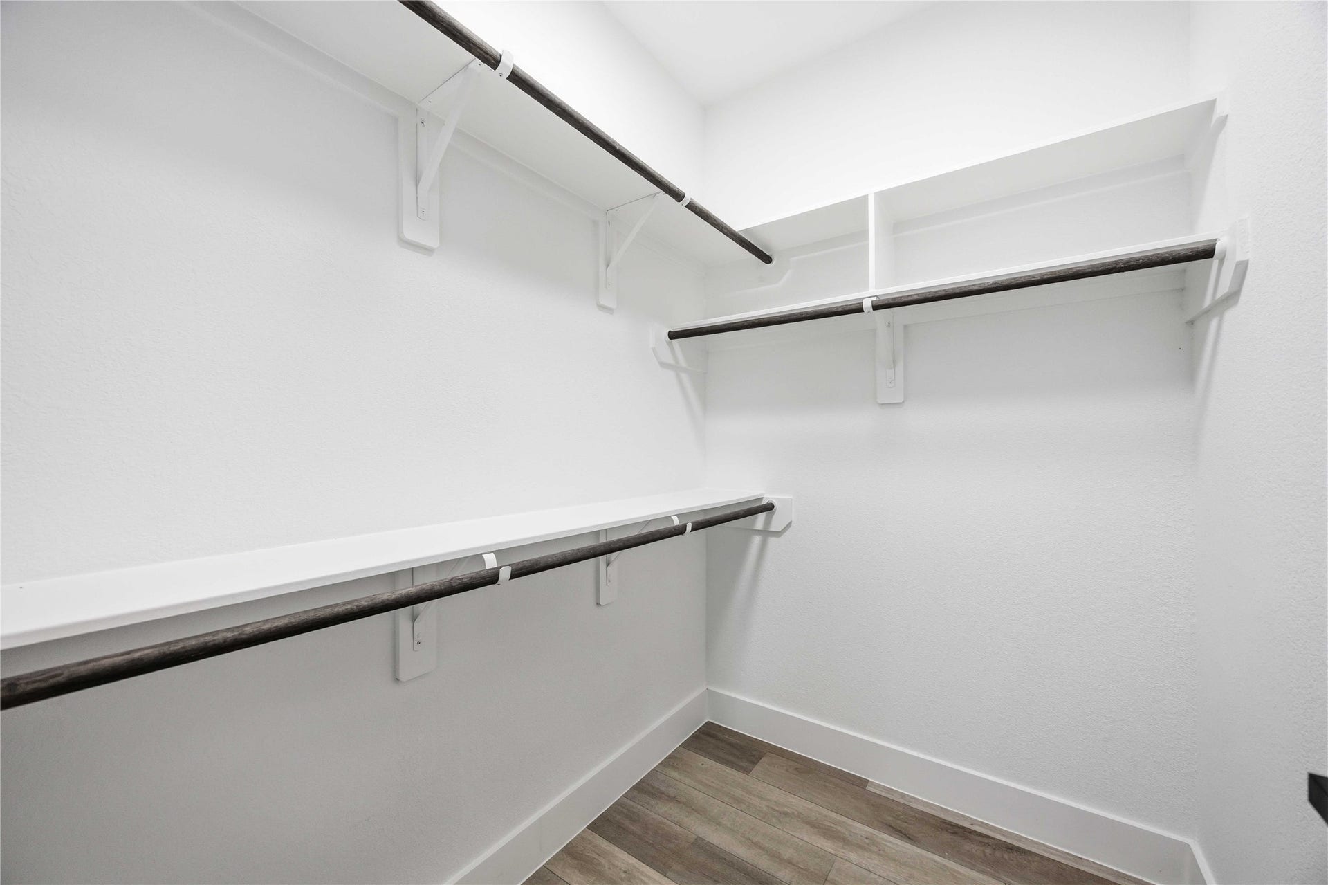 5326 Ridgeway Drive, Houston, TX 77033 5326 Ridgeway Drive, Houston, TX 77033