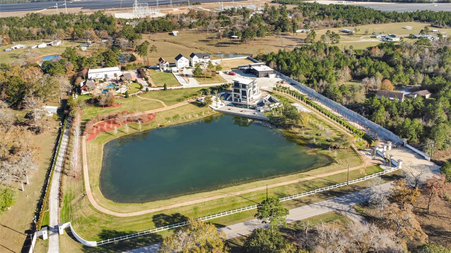 Property photo for 28811 Riley Road, Waller, TX