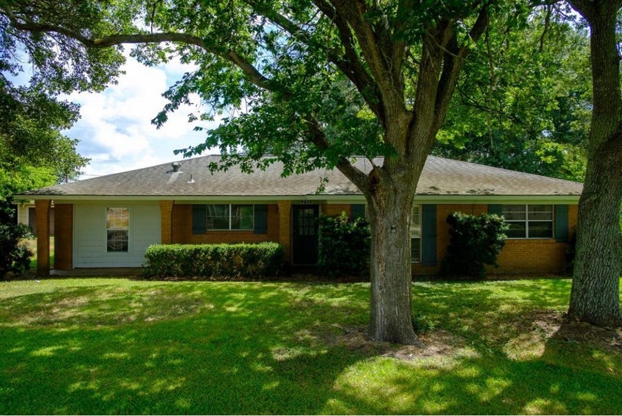 Property photo for 9231 Kostelnik Street, Needville, TX