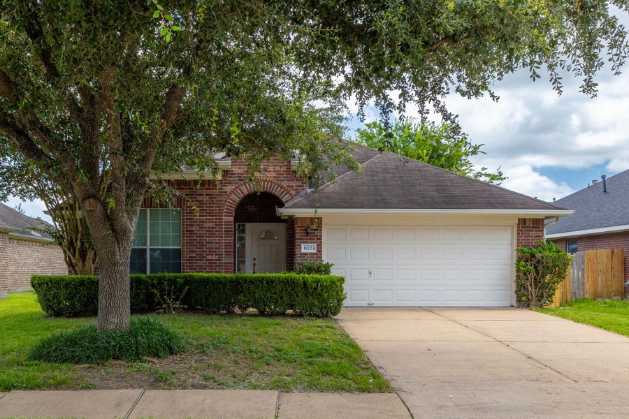 Property photo for 19723 Millstone Ridge Lane, Katy, TX