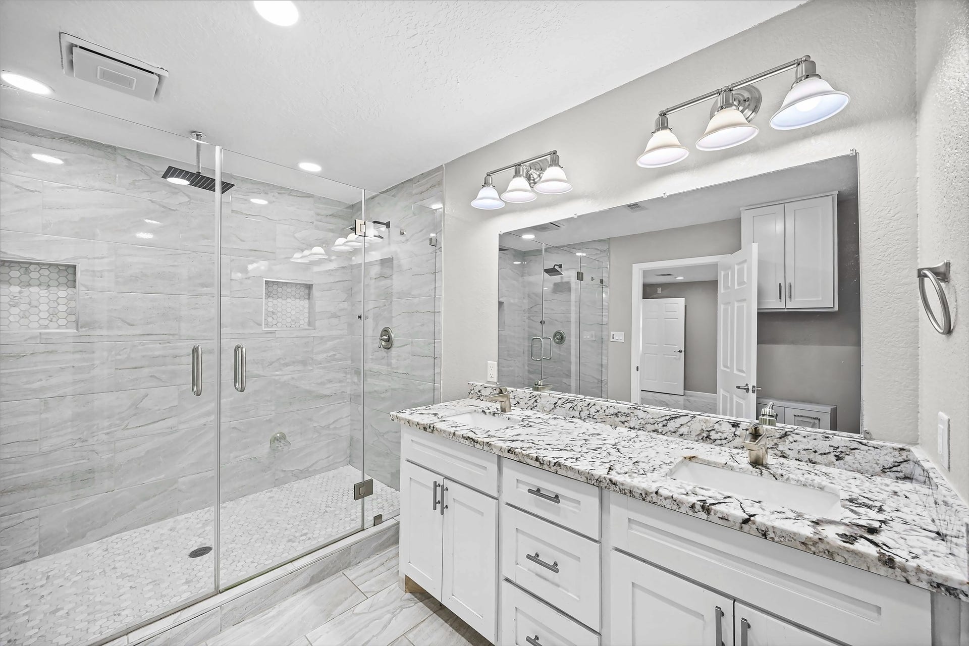 1208 Blackberry Drive, Pasadena, TX 77506
