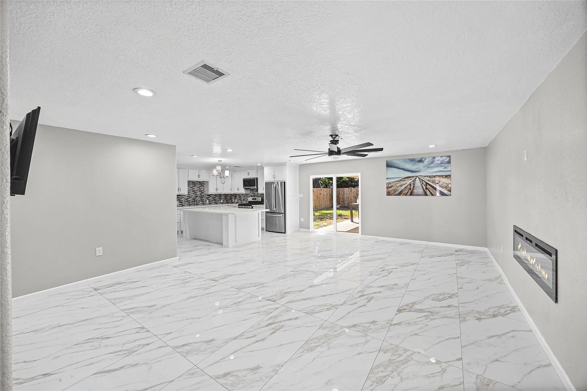 1208 Blackberry Drive, Pasadena, TX 77506