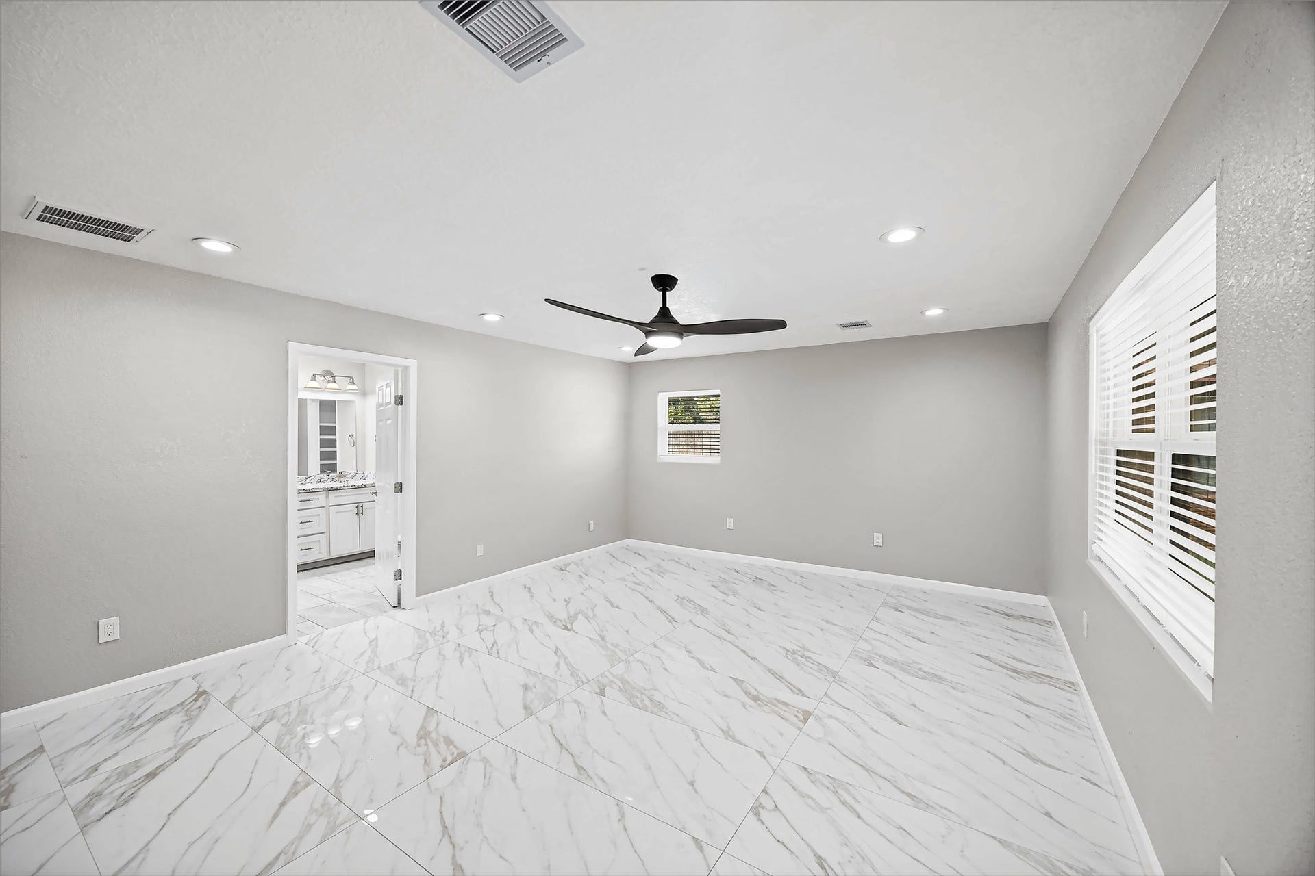 1208 Blackberry Drive, Pasadena, TX 77506