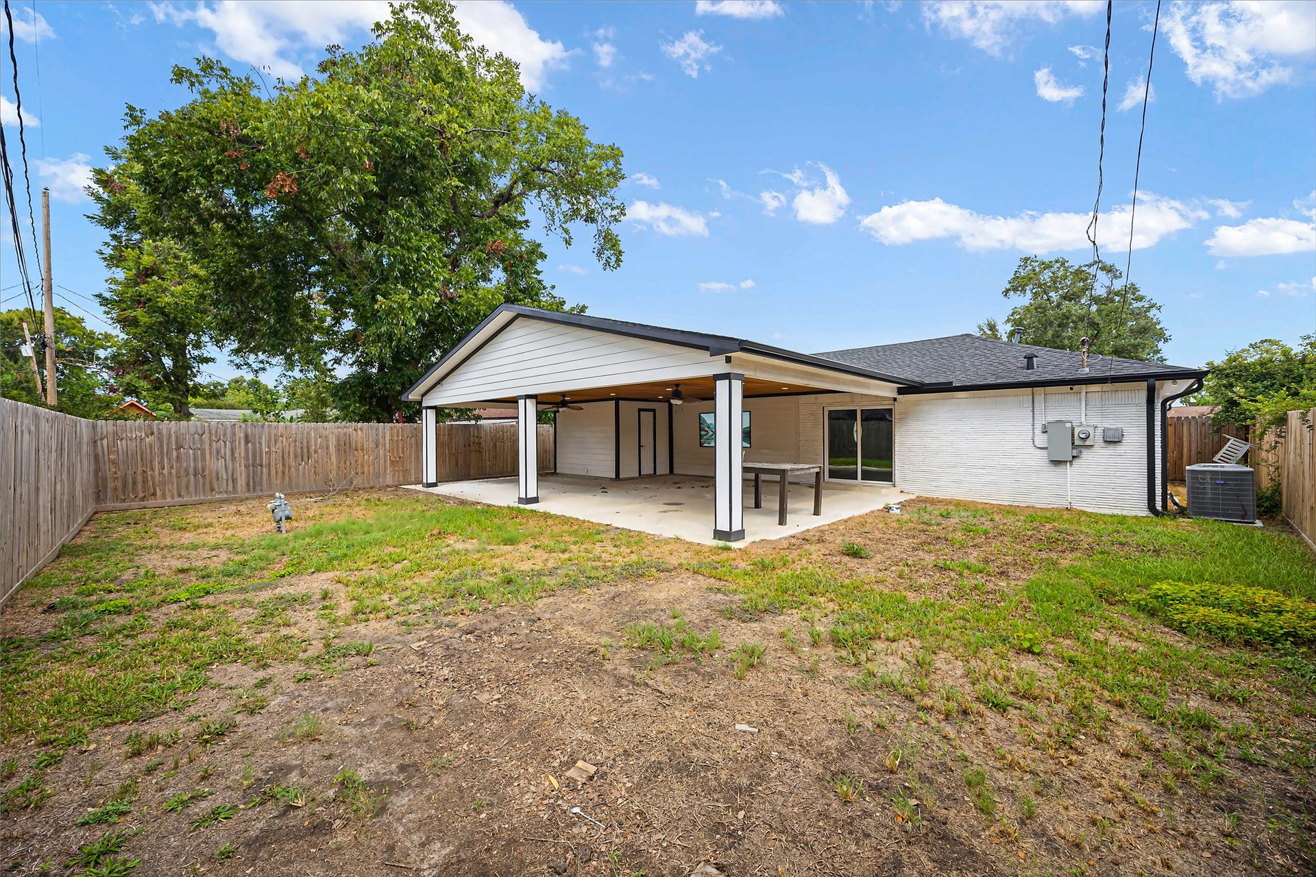 1208 Blackberry Drive, Pasadena, TX 77506