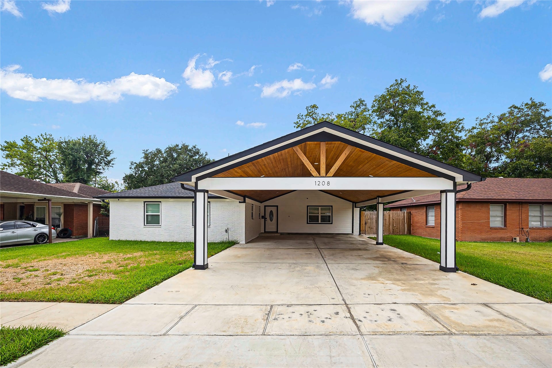 1208 Blackberry Drive, Pasadena, TX 77506