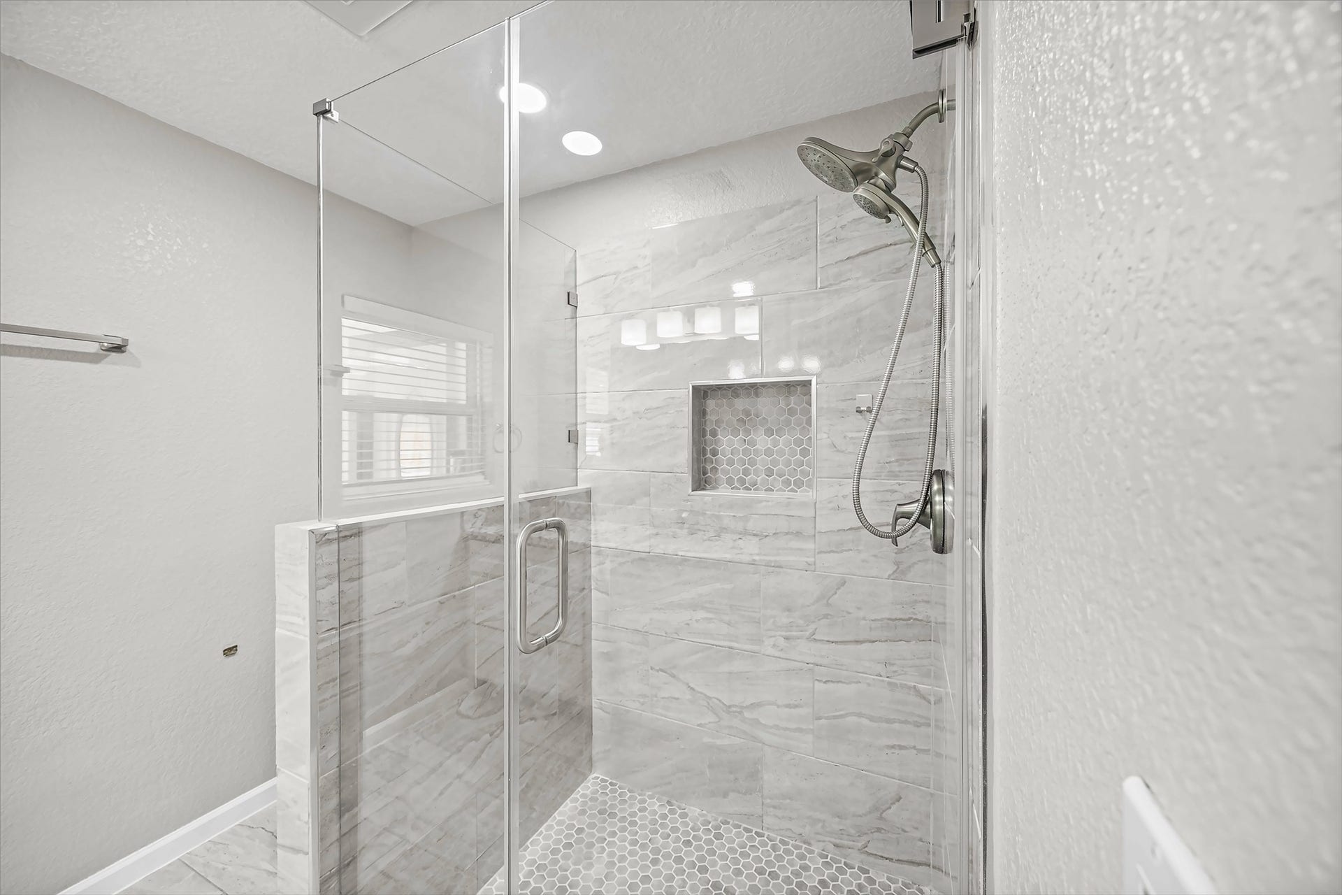 1208 Blackberry Drive, Pasadena, TX 77506