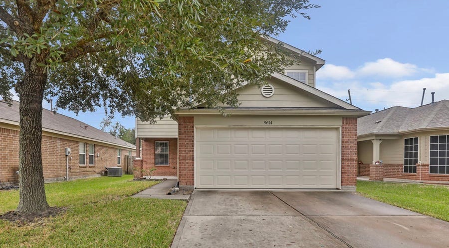 Property photo for 9614 Barr Spring Drive, Humble, TX