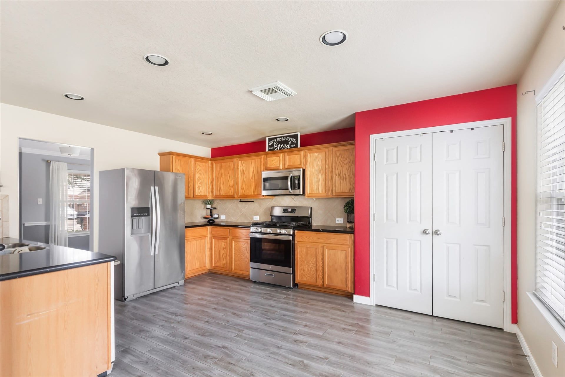 9614 Barr Spring Drive, Humble, TX 77396