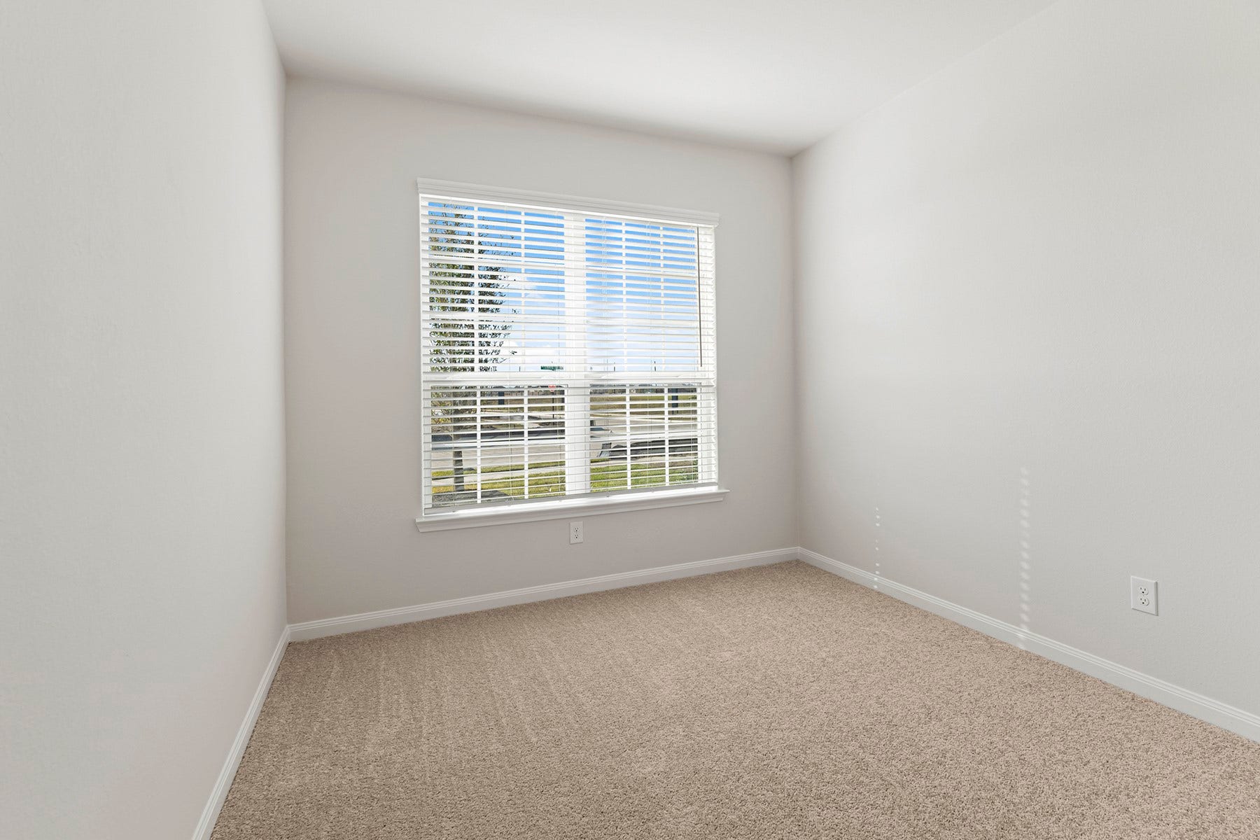8822 New Jade Drive, Iowa Colony, TX 77583
