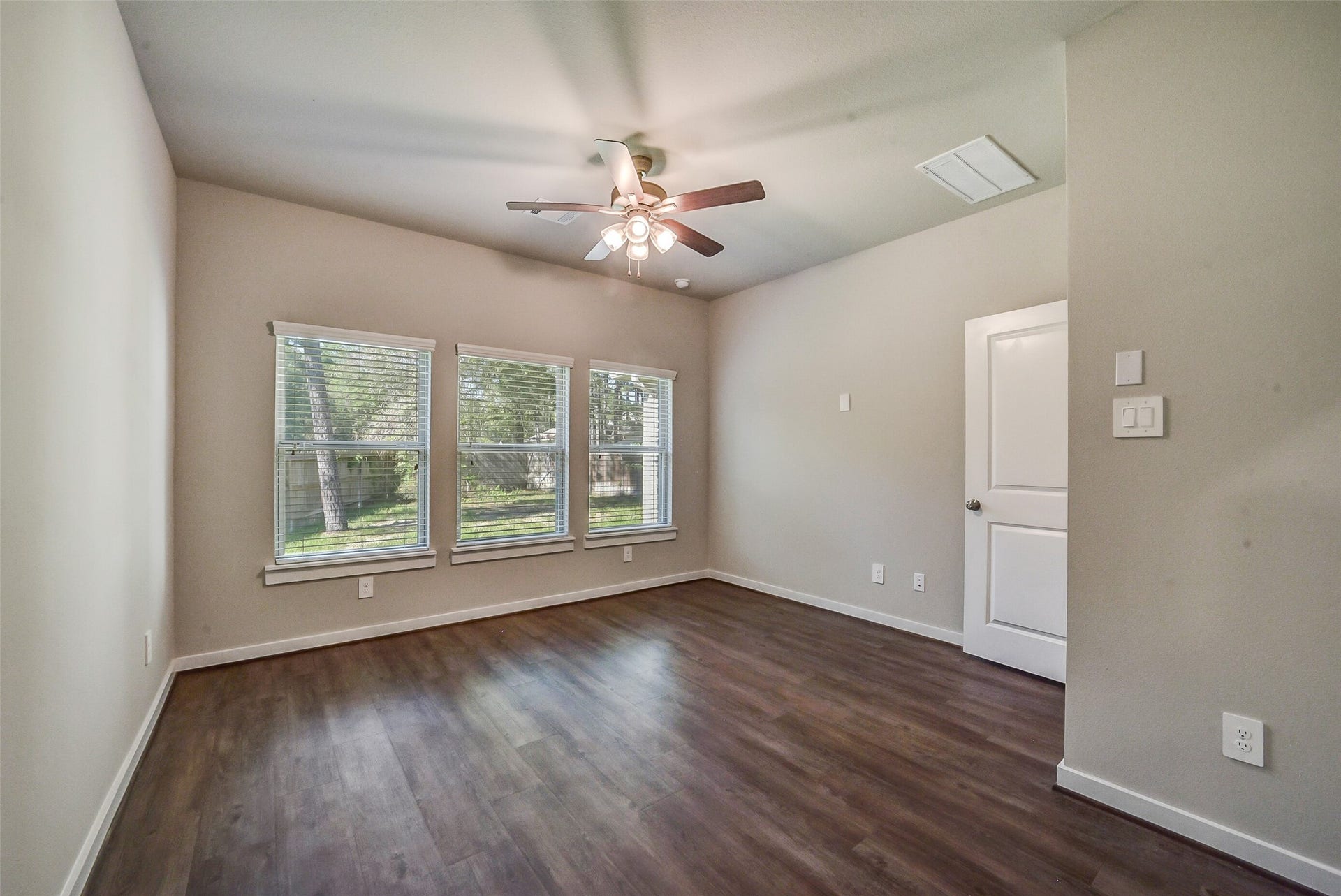 15 Lantana Trail, Spring, TX 77382