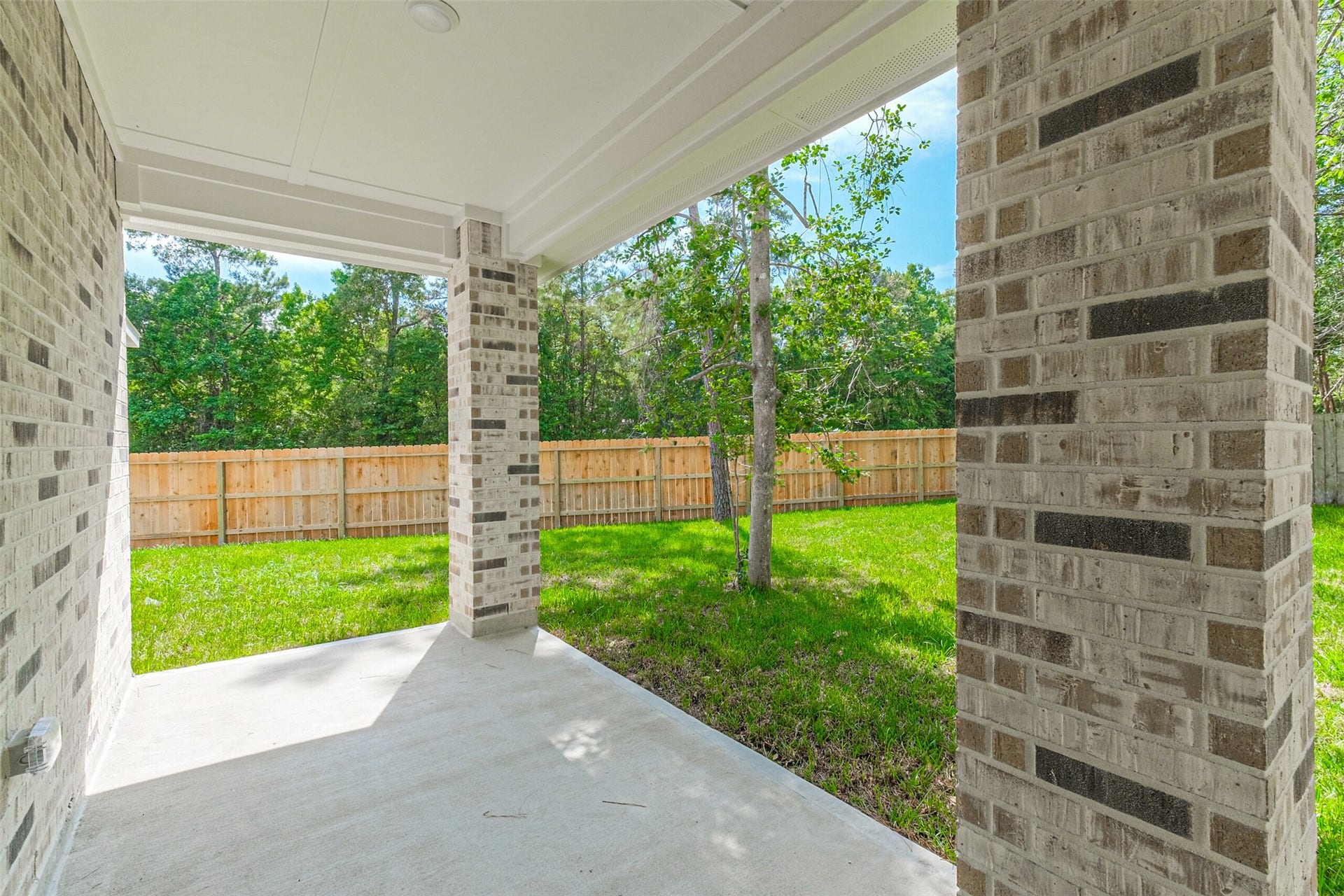 15 Lantana Trail, Spring, TX 77382