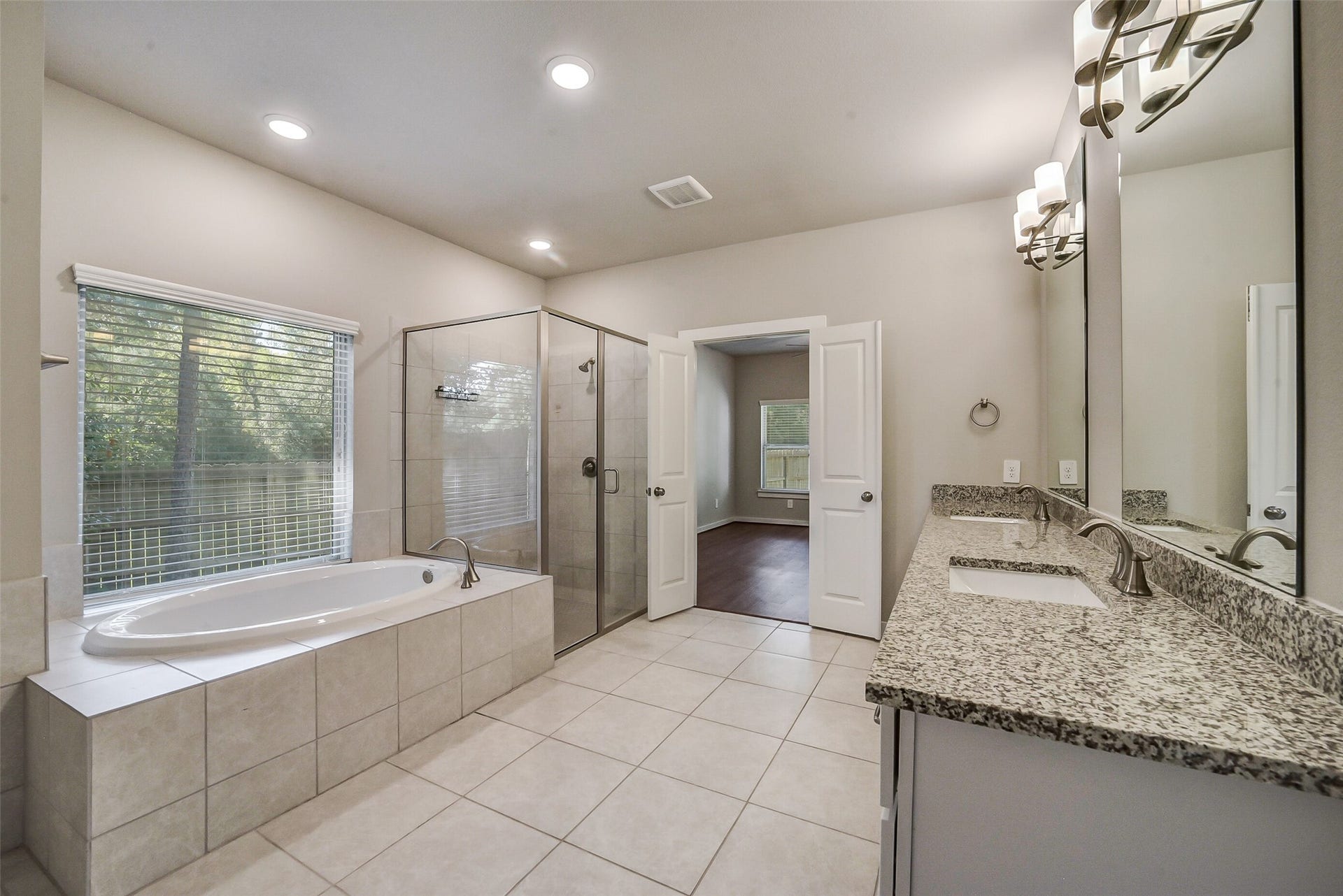 15 Lantana Trail, Spring, TX 77382