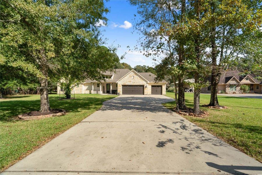 Property photo for 28603 Yonder Way, Huffman, TX