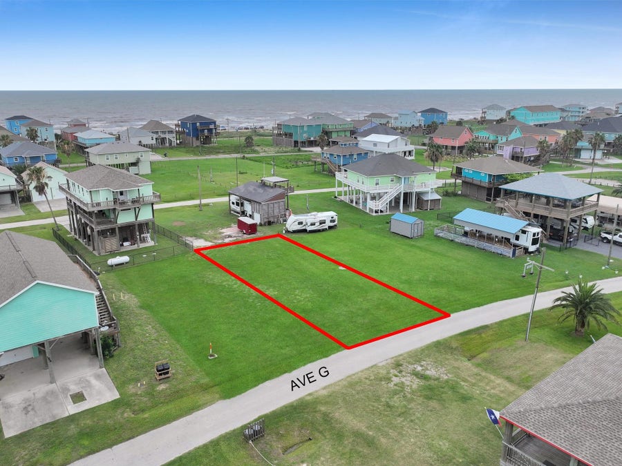Property photo for 1964 Avenue G, Crystal Beach, TX