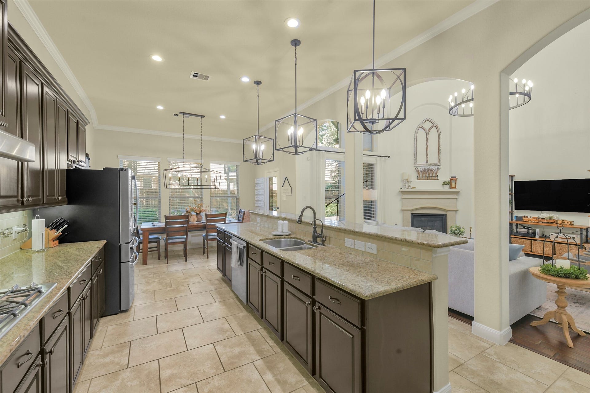 119 Finchfield Place, Montgomery, TX 77316 Expansive kitchen with abundant storage, extensive countertops, and an easy flow into the living areas.