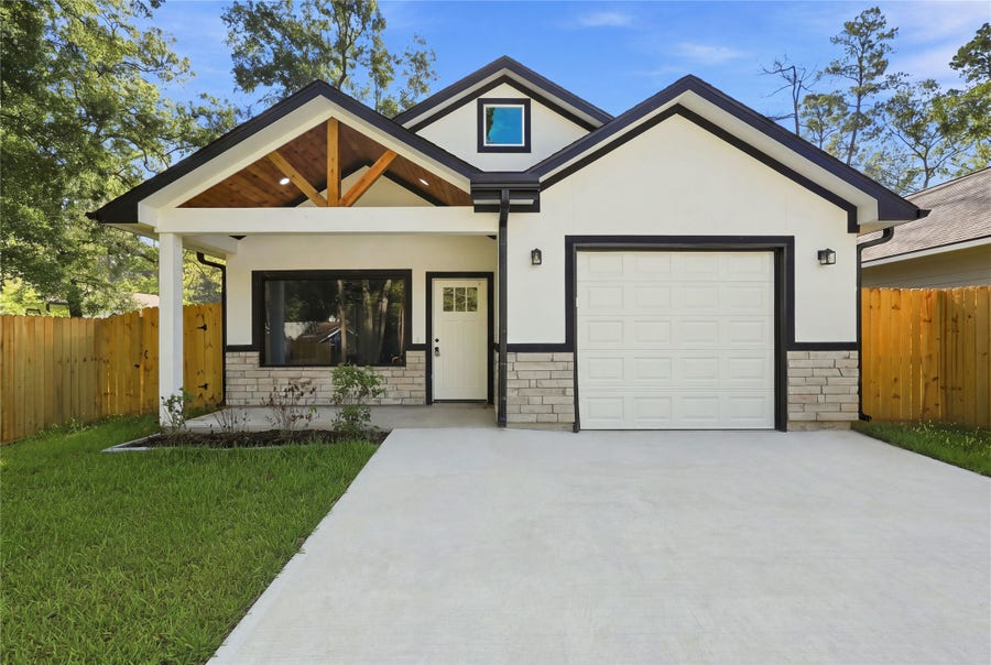Property photo for 18434 Fannin Road, Willis, TX