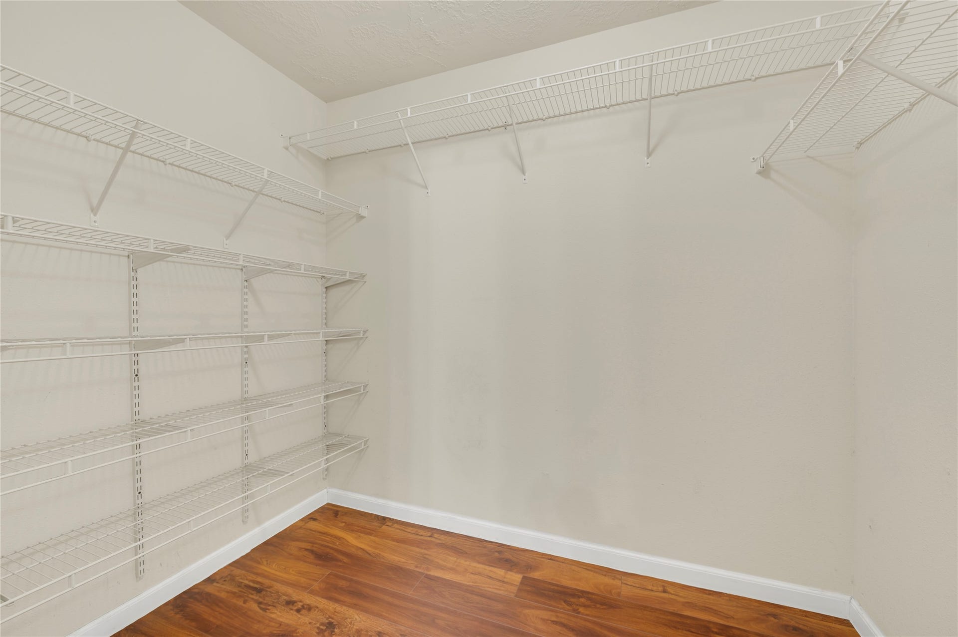 11818 Eagle Island Lane, Houston, TX 77034 MAIN CLOSET