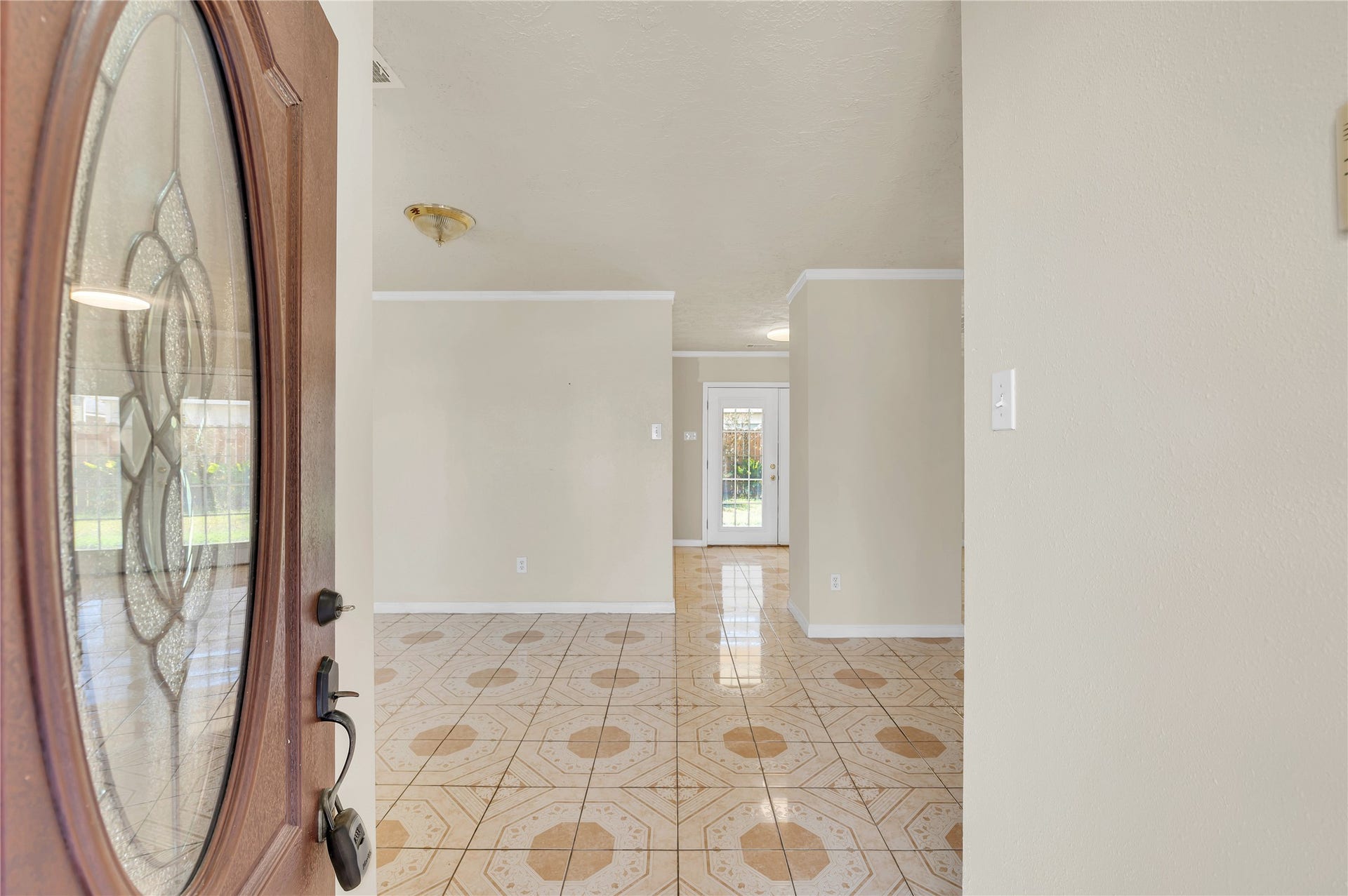 11818 Eagle Island Lane, Houston, TX 77034 ENTRANCE