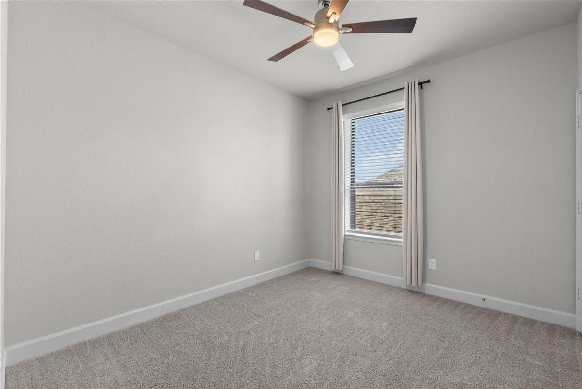 19007 Satsuma Ridge Drive, Manvel, TX 77578 A nice secondary bedroom upstairs.