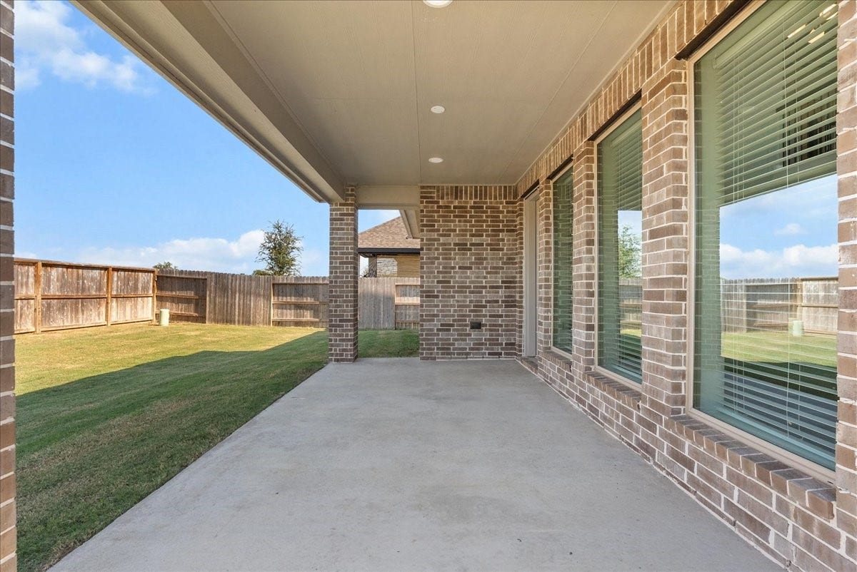 19007 Satsuma Ridge Drive, Manvel, TX 77578 No back neighbors, just quiet and peaceful.