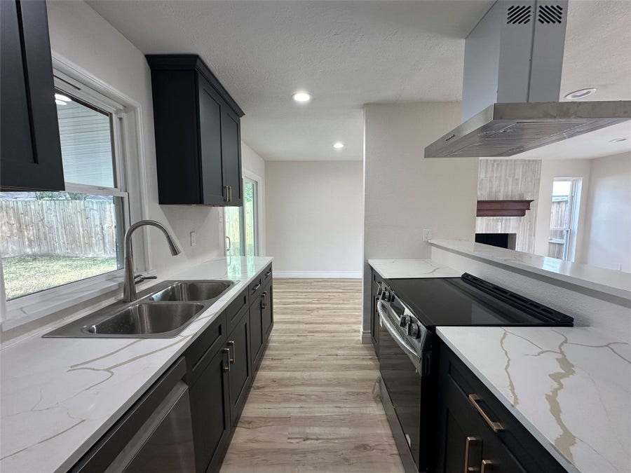 Property photo for 5026 Court Road, Houston, TX
