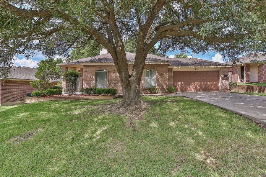 Property photo for 10910 Scenic Drive, Montgomery, TX