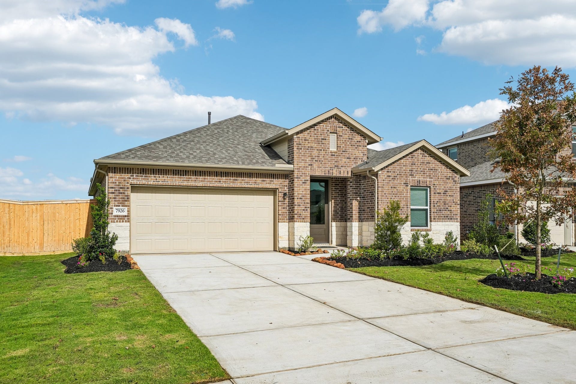 Charming Daffodil IV design by K. Hovnanian Homes in elevation NA built in Ashland.