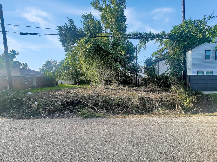 Property photo for 5908 Maxroy Street, Houston, TX