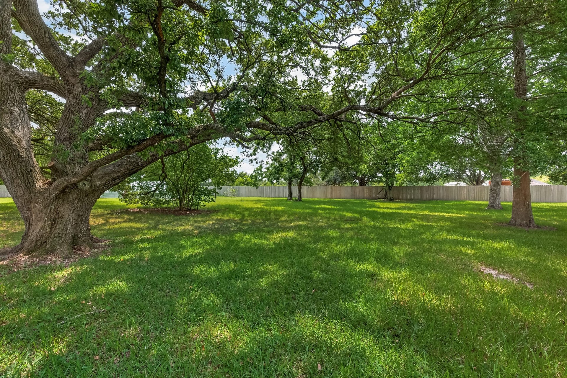 5606 Highland Road, Santa Fe, TX 77517 5606 Highland Road, Santa Fe, TX 77517