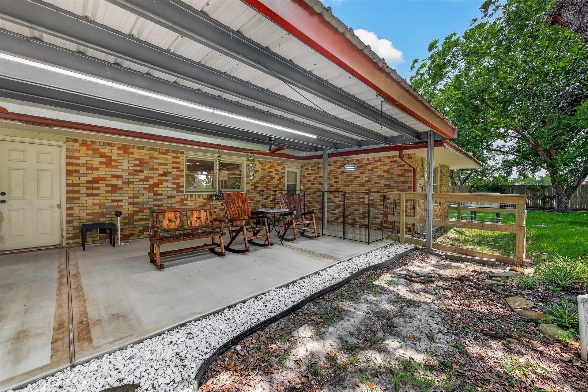 5606 Highland Road, Santa Fe, TX 77517 5606 Highland Road, Santa Fe, TX 77517