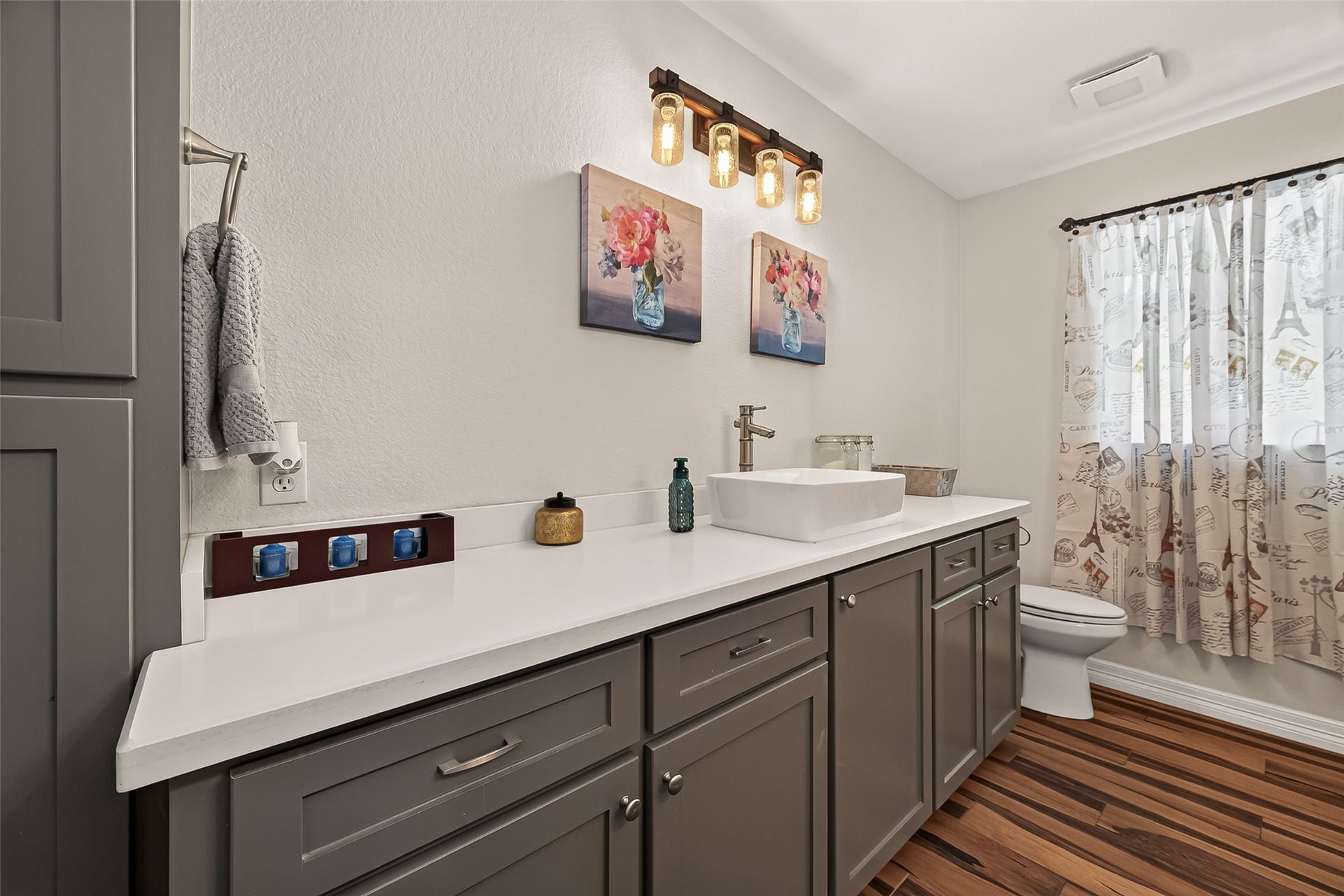 5606 Highland Road, Santa Fe, TX 77517 5606 Highland Road, Santa Fe, TX 77517