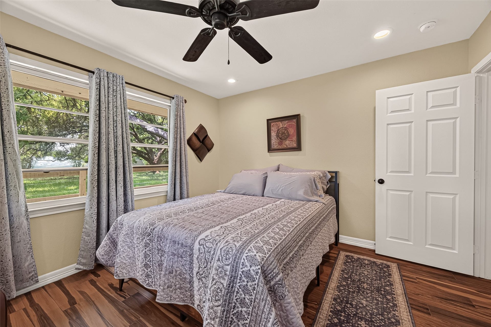5606 Highland Road, Santa Fe, TX 77517 5606 Highland Road, Santa Fe, TX 77517