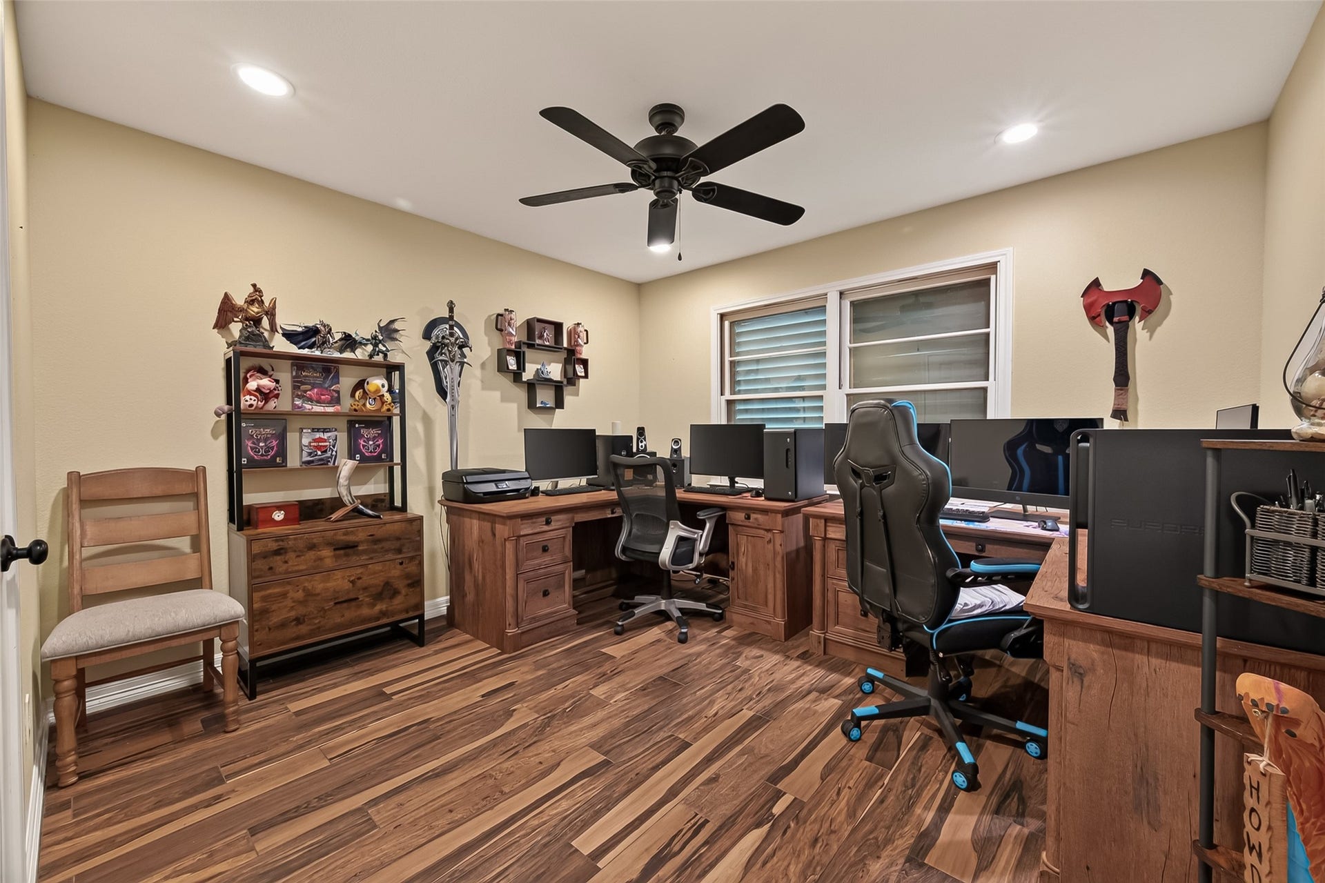 5606 Highland Road, Santa Fe, TX 77517 5606 Highland Road, Santa Fe, TX 77517