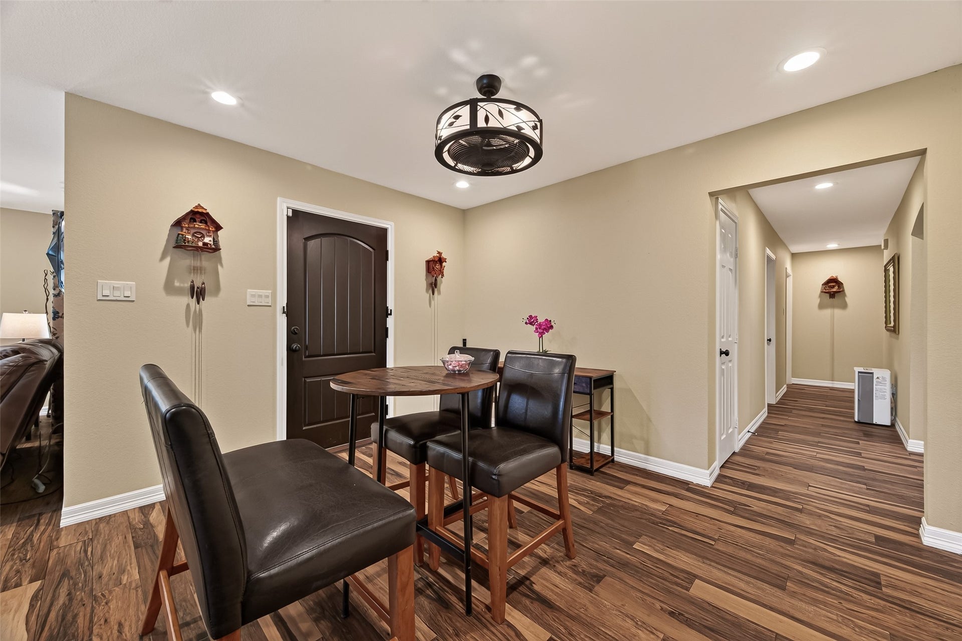 5606 Highland Road, Santa Fe, TX 77517 5606 Highland Road, Santa Fe, TX 77517