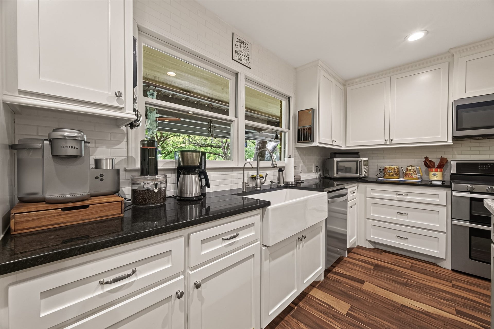 5606 Highland Road, Santa Fe, TX 77517 5606 Highland Road, Santa Fe, TX 77517