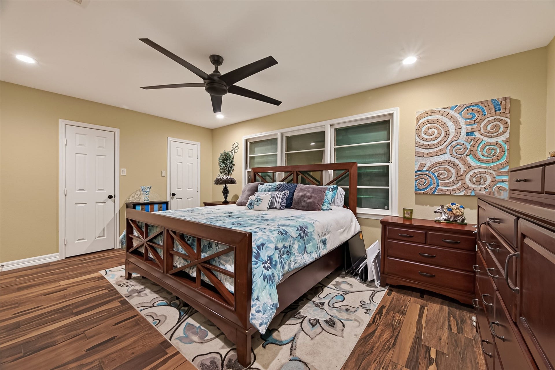 5606 Highland Road, Santa Fe, TX 77517 5606 Highland Road, Santa Fe, TX 77517