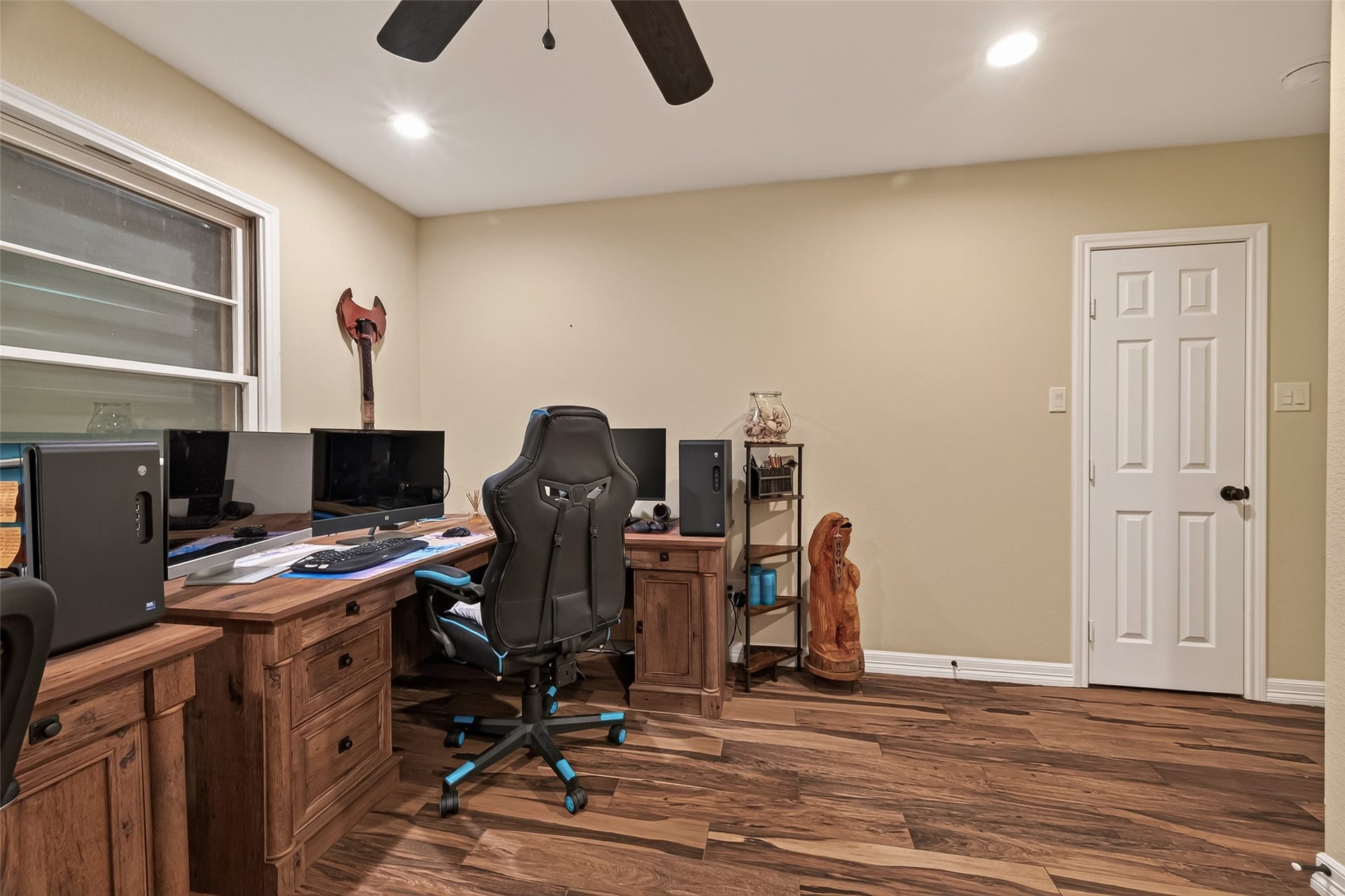 5606 Highland Road, Santa Fe, TX 77517 5606 Highland Road, Santa Fe, TX 77517