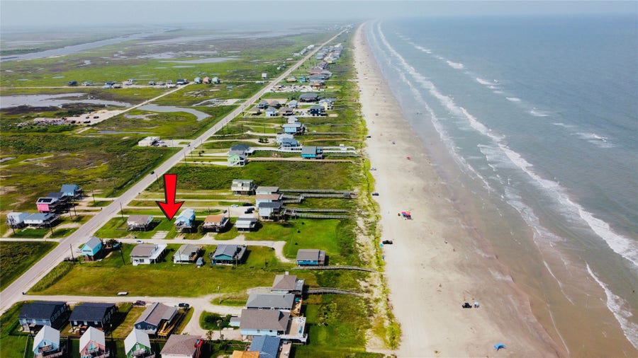 Property photo for 118 Nesmith Place, Surfside Beach, TX