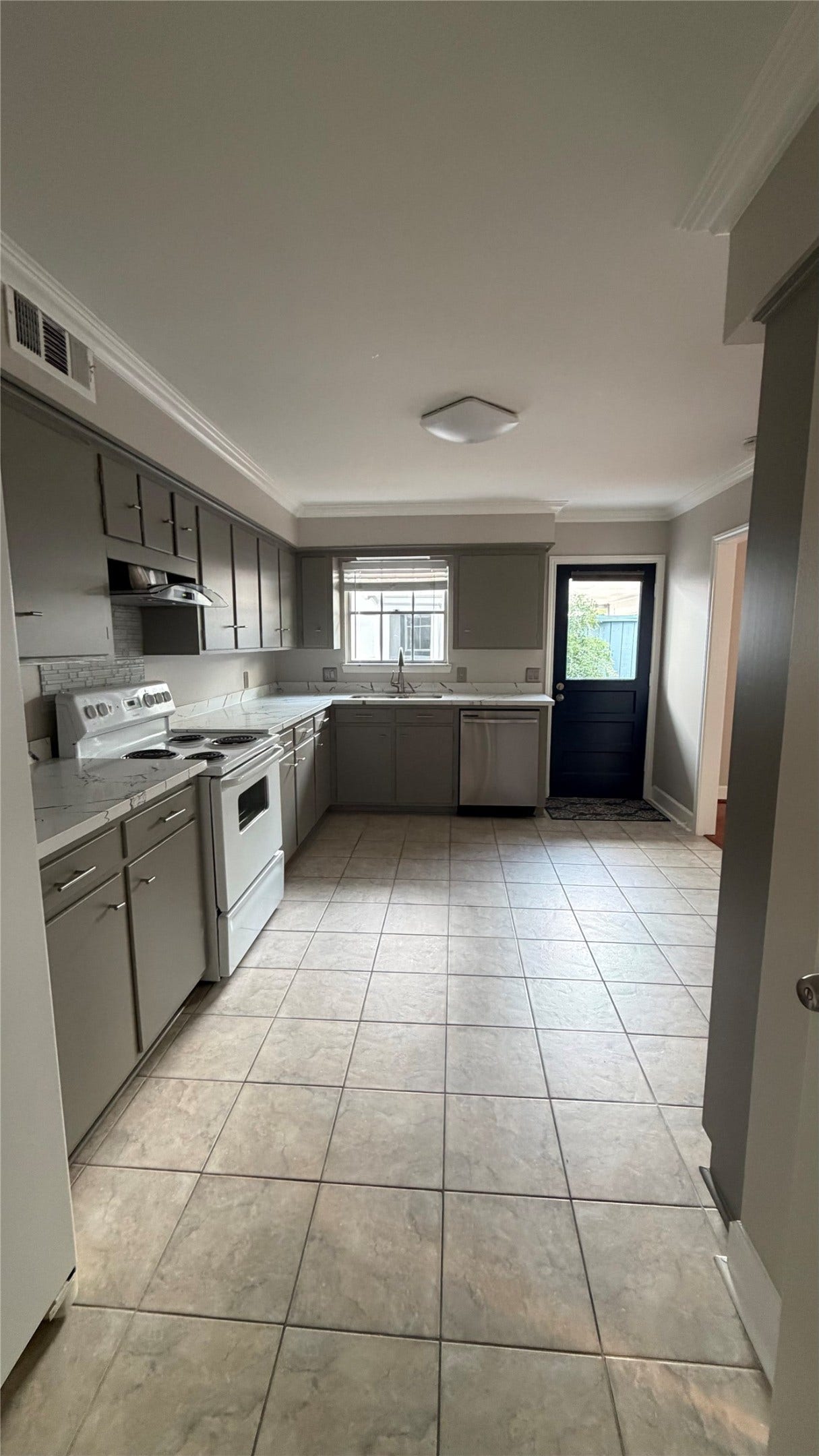 6310 DEERWOOD Road, Houston, TX 77057 6310 DEERWOOD Road, Houston, TX 77057