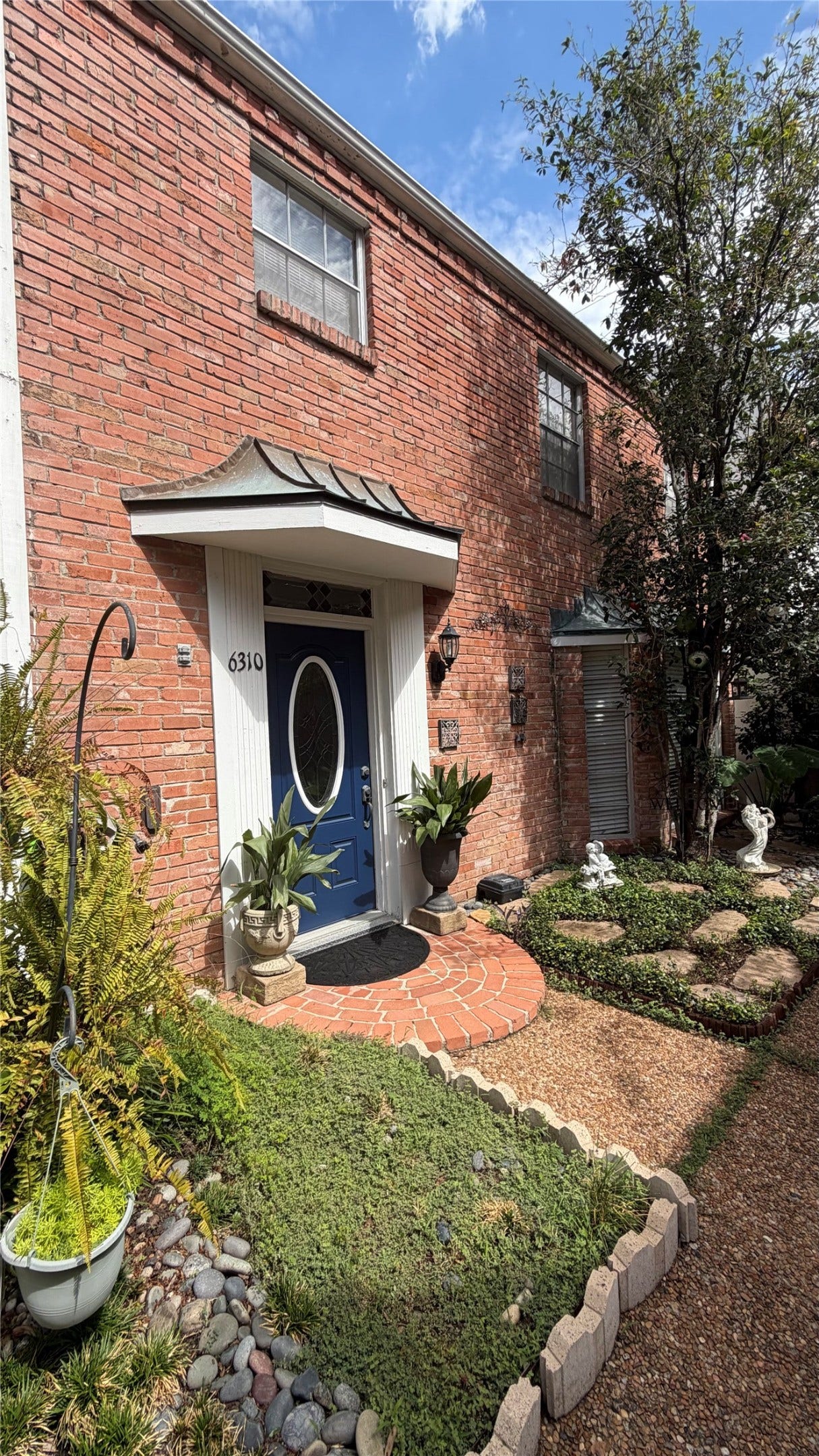 6310 DEERWOOD Road, Houston, TX 77057 6310 DEERWOOD Road, Houston, TX 77057
