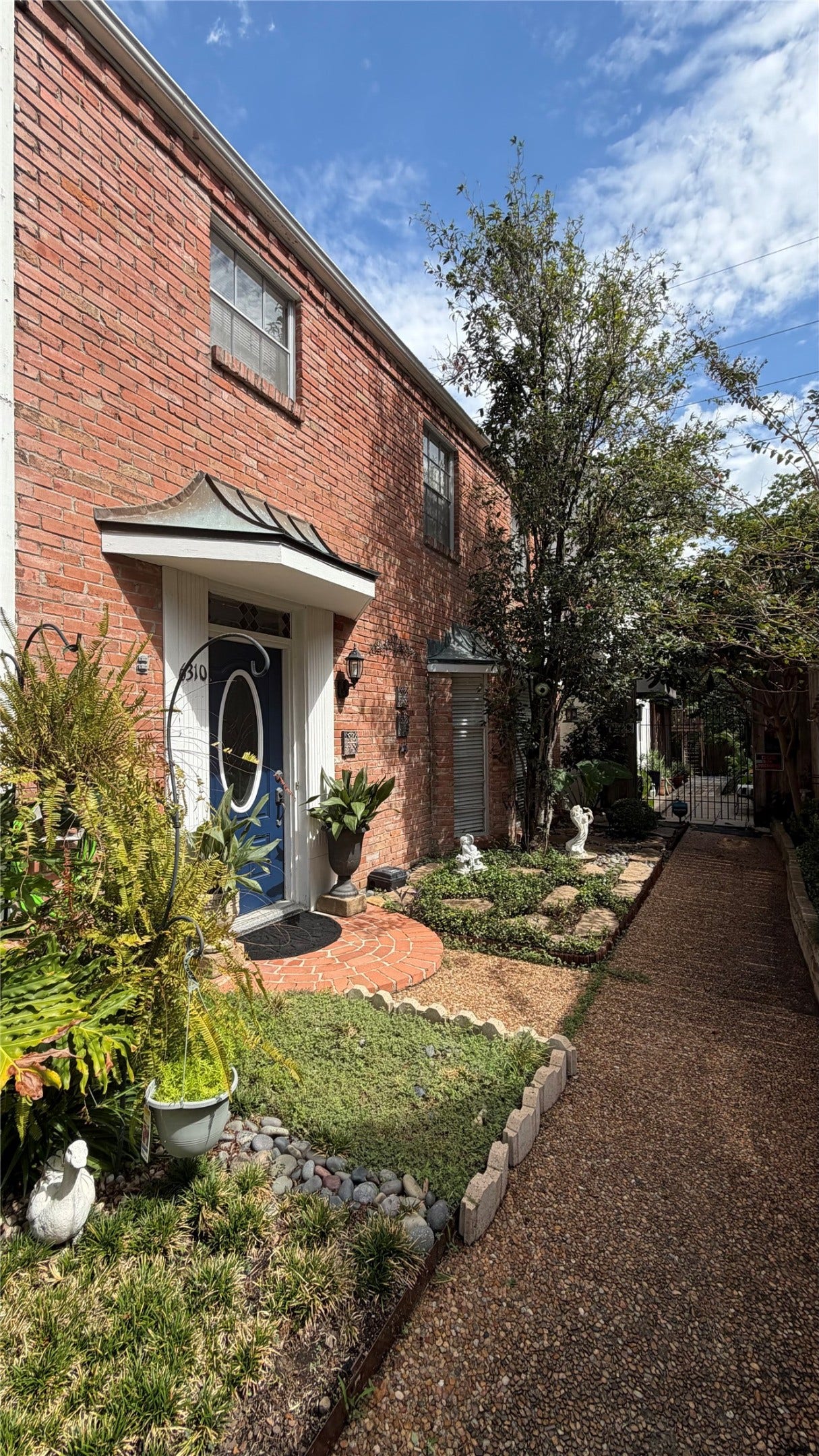 6310 DEERWOOD Road, Houston, TX 77057 6310 DEERWOOD Road, Houston, TX 77057