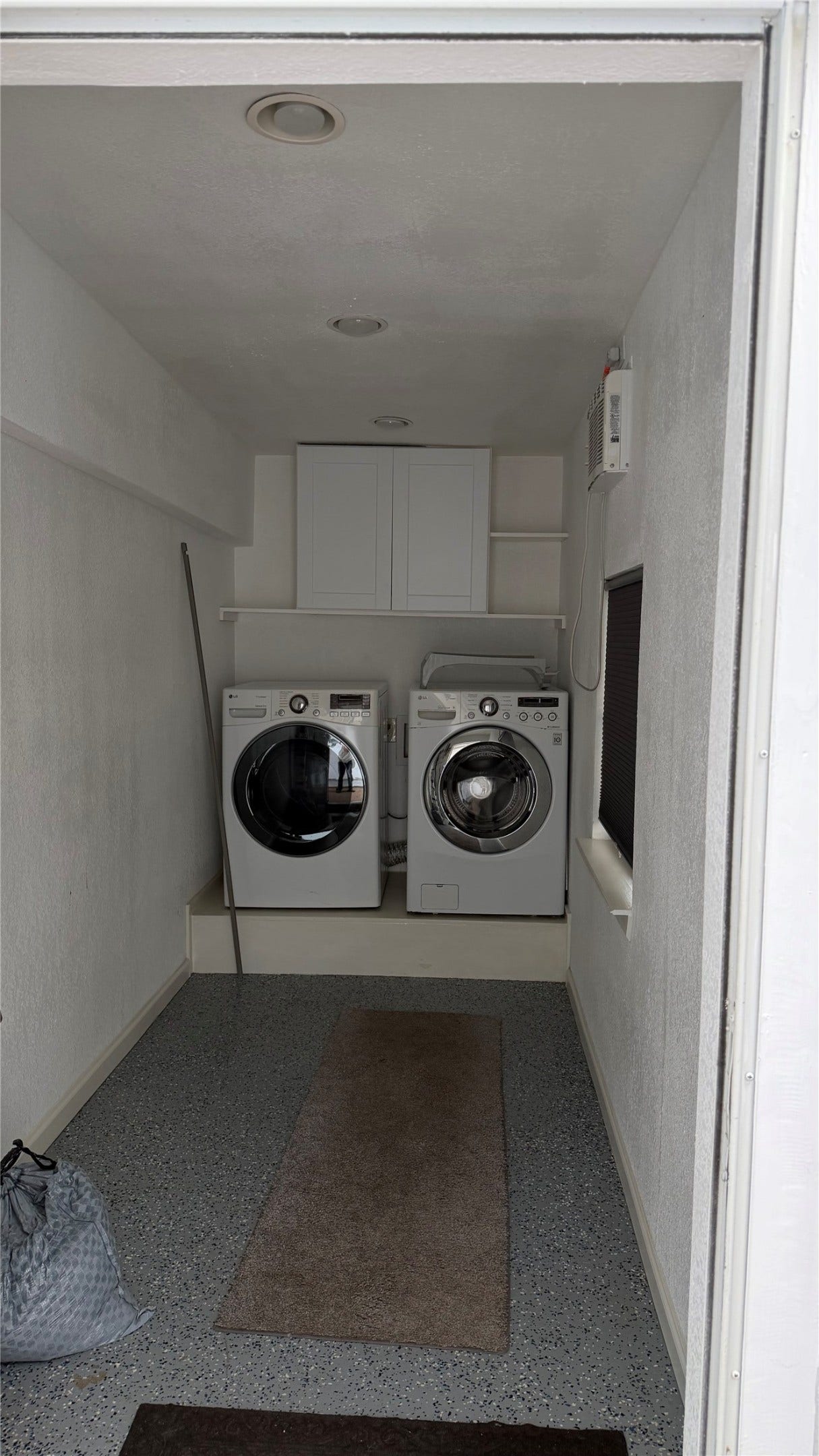 6310 DEERWOOD Road, Houston, TX 77057 6310 DEERWOOD Road, Houston, TX 77057