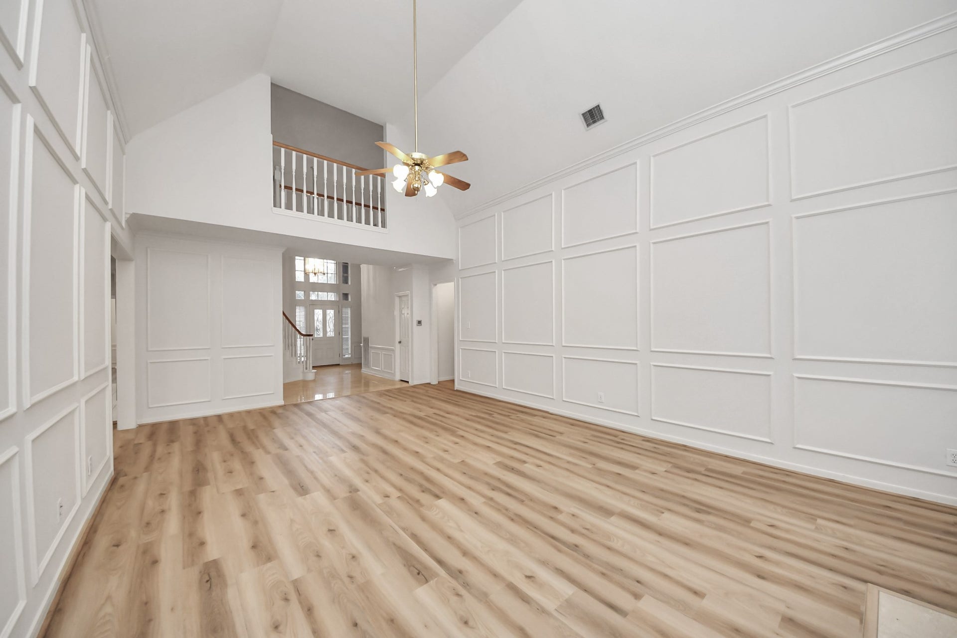 4418 Bermuda Drive, Sugar Land, TX 77479 4418 Bermuda Drive, Sugar Land, TX 77479