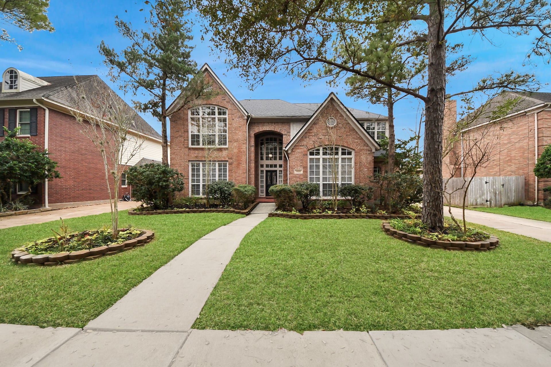 4418 Bermuda Drive, Sugar Land, TX 77479 4418 Bermuda Drive, Sugar Land, TX 77479