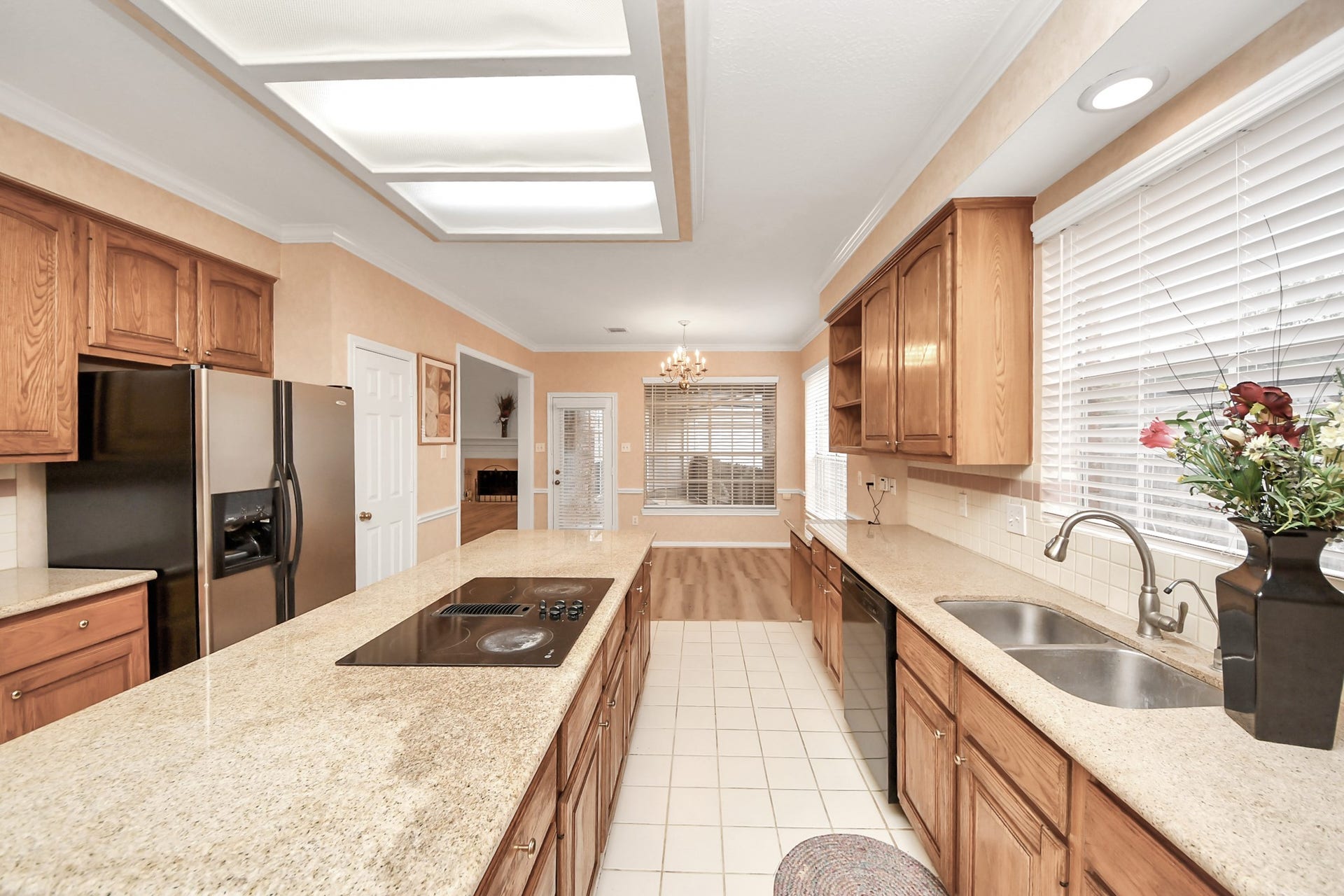 4418 Bermuda Drive, Sugar Land, TX 77479 4418 Bermuda Drive, Sugar Land, TX 77479