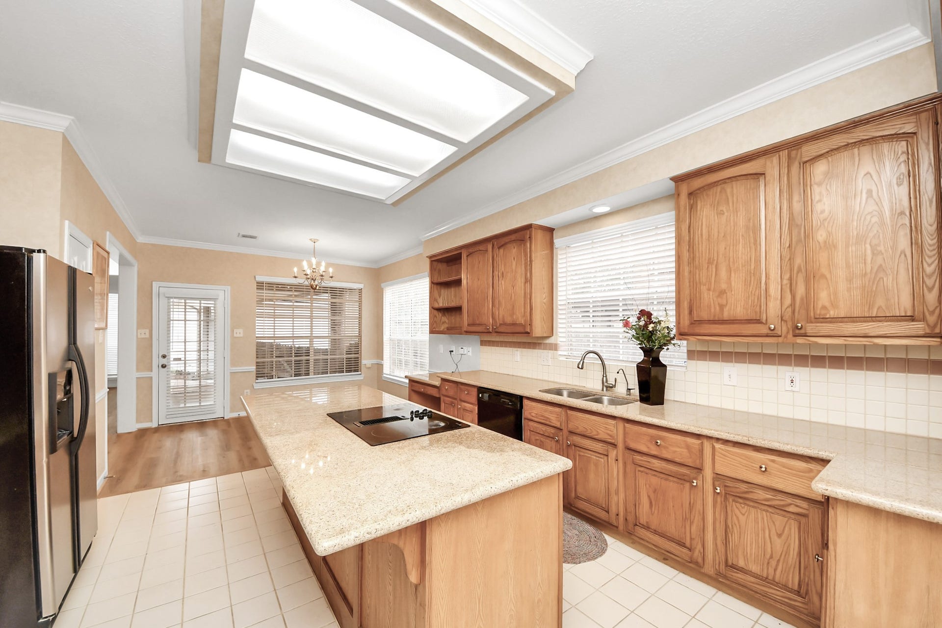 4418 Bermuda Drive, Sugar Land, TX 77479 4418 Bermuda Drive, Sugar Land, TX 77479