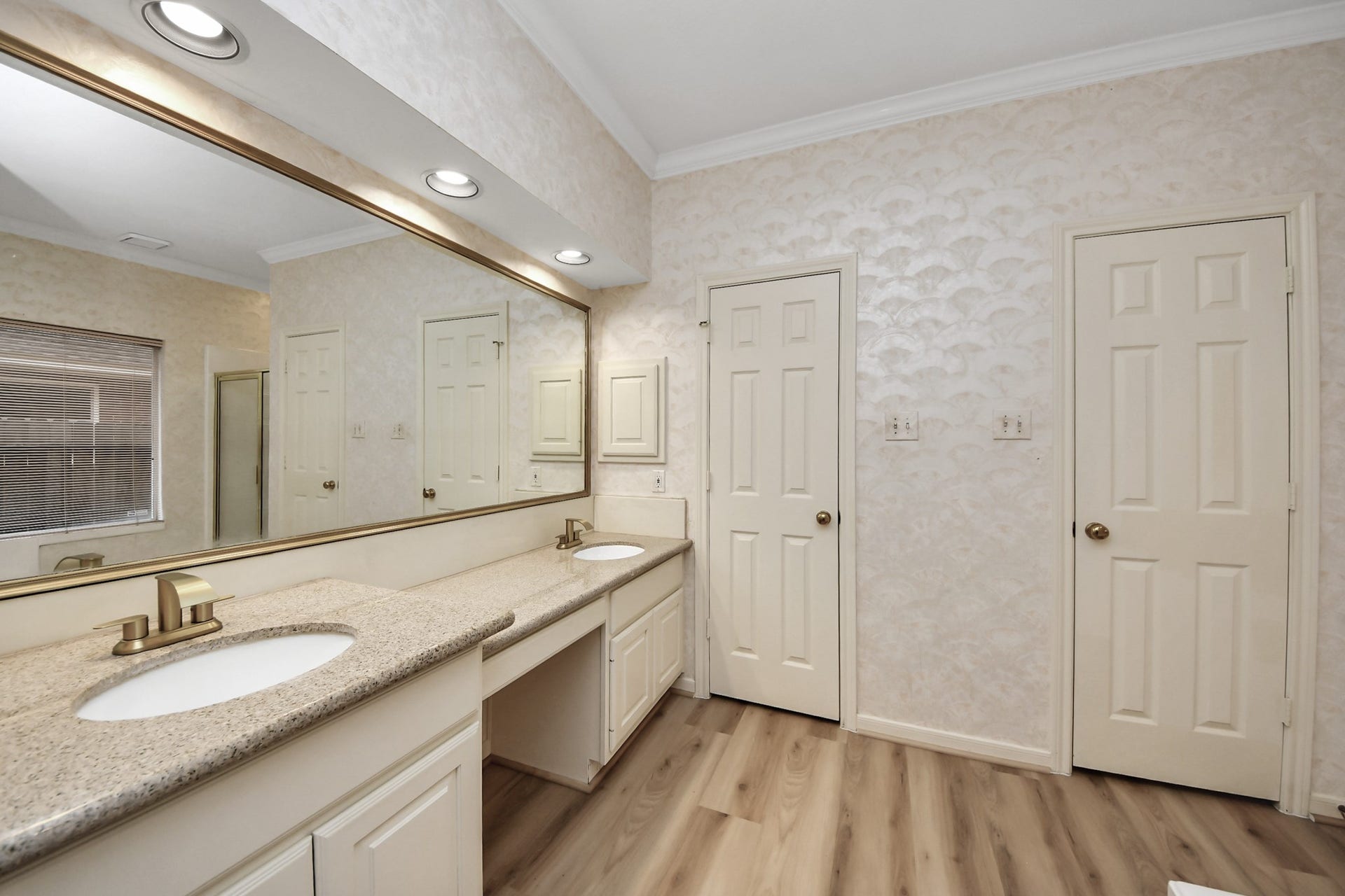 4418 Bermuda Drive, Sugar Land, TX 77479 4418 Bermuda Drive, Sugar Land, TX 77479