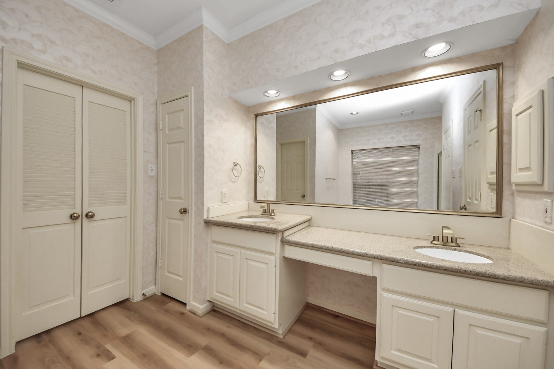 4418 Bermuda Drive, Sugar Land, TX 77479 4418 Bermuda Drive, Sugar Land, TX 77479
