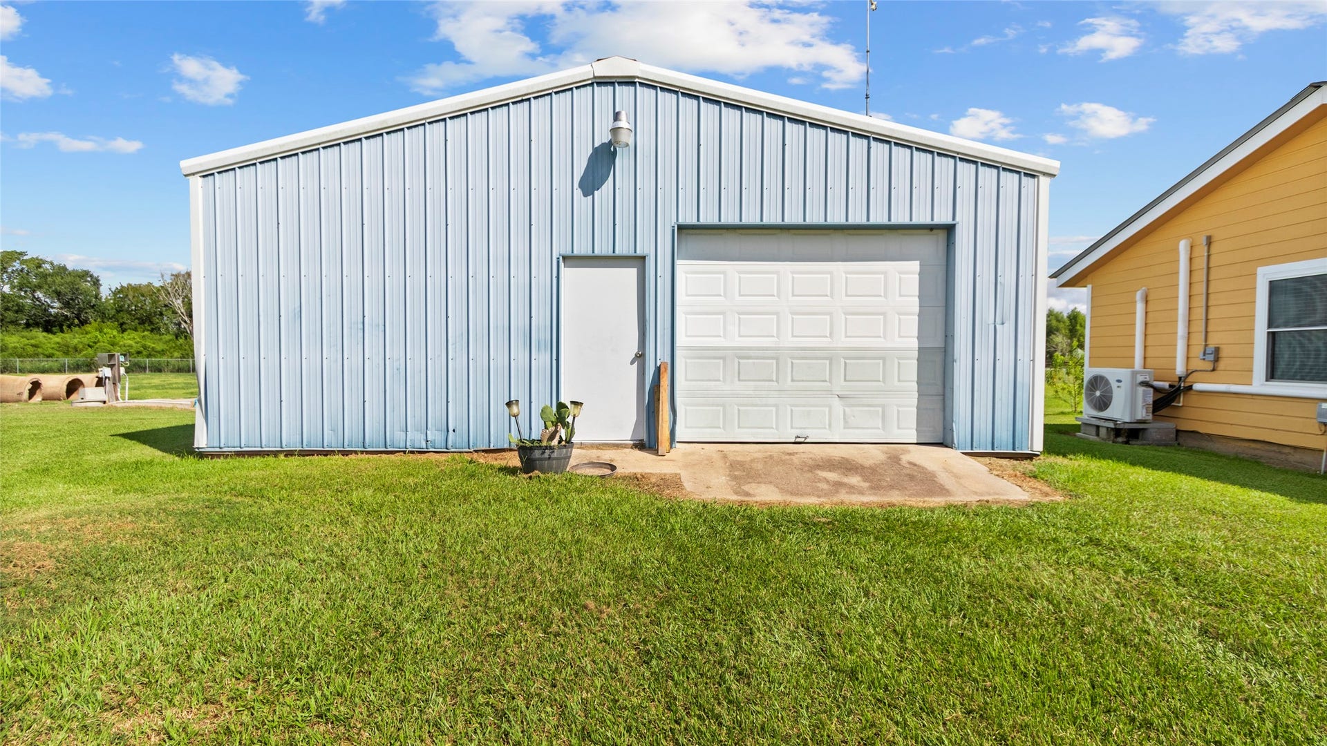 11723 County Road 458, #FM523, Angleton, TX 77515 OVERSIZED GARAGE / WAREHOUSE